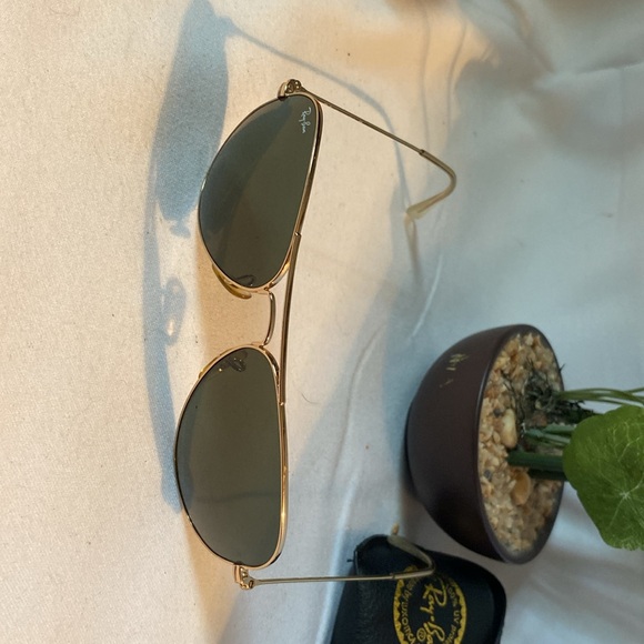 Ray-Ban Aviators - Picture 11 of 13